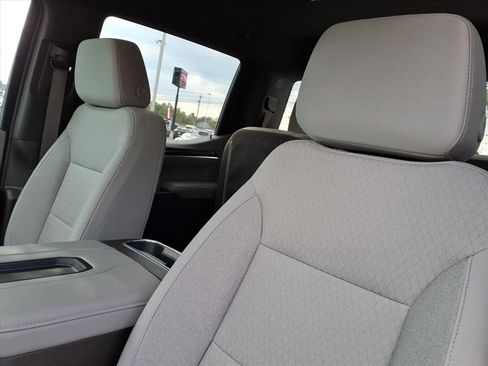 Used 2022 Chevrolet Silverado 1500 RST image 16