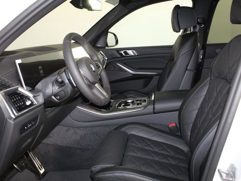 New 2026 BMW X5 xDrive40i w/ M Sport Package image 23