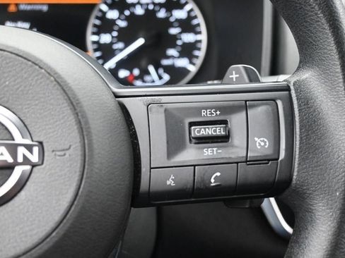 Used 2024 Nissan Rogue S AWD/4WD image 22
