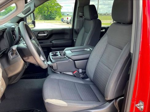 Used 2025 Chevrolet Silverado 2500 Custom w/ Custom Value Package AWD/4WD image 18