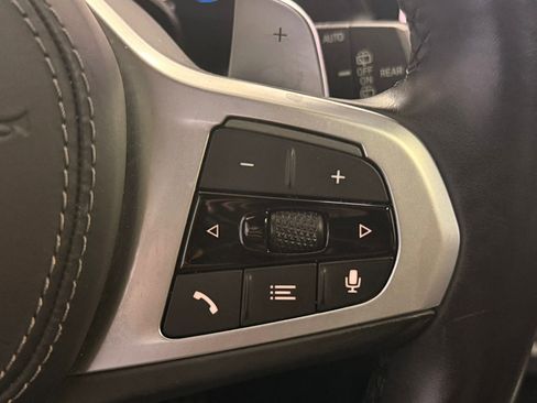 Used 2021 BMW X7 xDrive40i w/ M Sport Package image 40