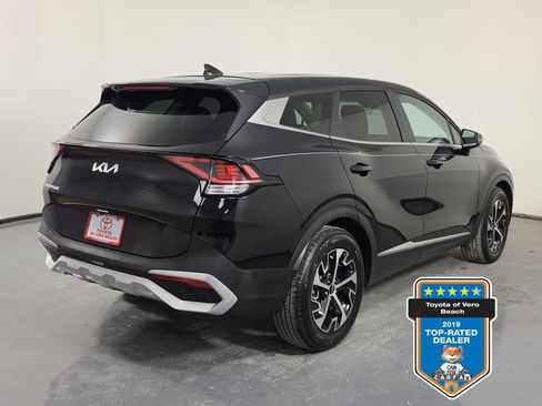 Certified 2025 Kia Sportage EX FWD image 6