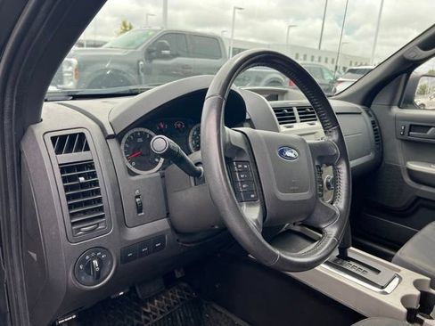 Used 2011 Ford Escape XLT w/ 202A Rapid Spec Order Code FWD image 9