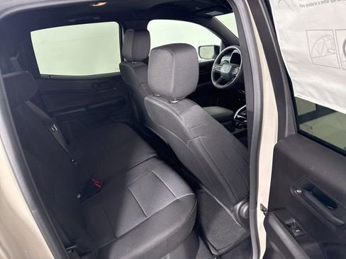 New 2026 Chevrolet Colorado Trail Boss AWD/4WD image 18