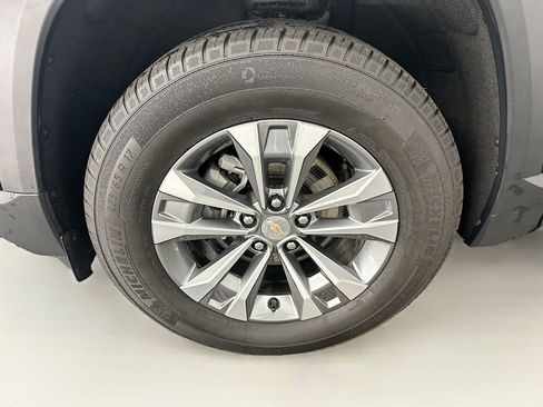 Used 2025 Chevrolet Equinox LT AWD/4WD image 35