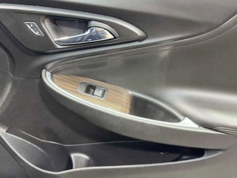 Used 2021 Chevrolet Malibu Premier FWD image 14