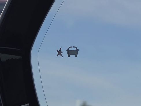 Used 2025 Cadillac XT5 Premium Luxury image 13