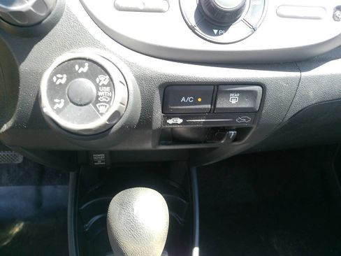 Used 2009 Honda Fit image 27