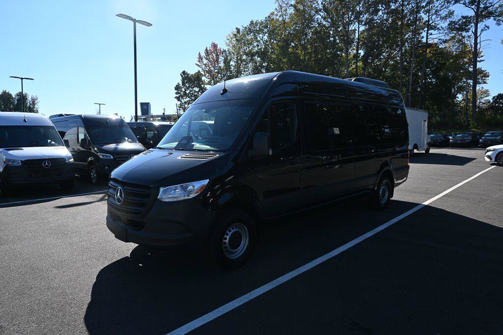 Used 2026 Mercedes-Benz Sprinter 2500 image 1