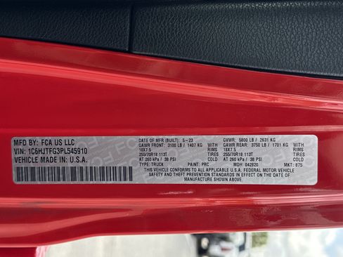 Used 2023 Jeep Gladiator Overland image 34