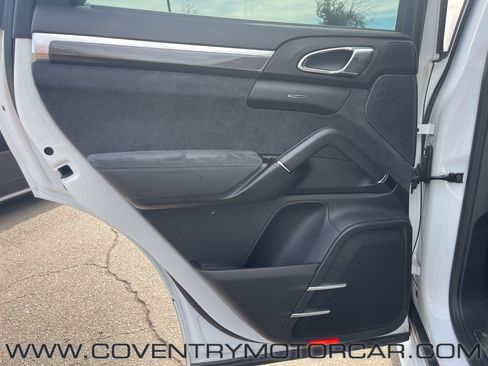 Used 2016 Porsche Cayenne GTS w/ Premium Package Plus AWD/4WD image 47