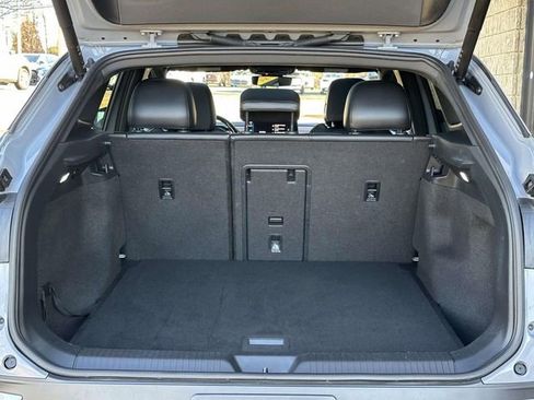 Used 2022 Volkswagen ID.4 Pro S image 11