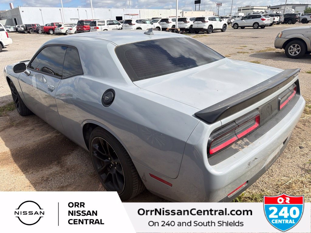 Used 2022 Dodge Challenger R/T Scat Pack RWD image 6