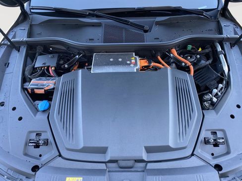 Used 2022 Audi e-tron Premium Plus w/ Premium Plus Package image 27