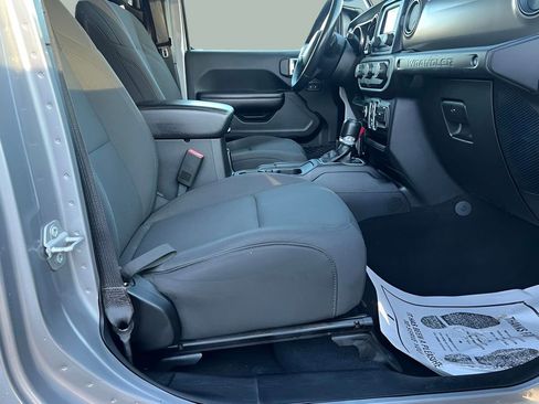 Used 2018 Jeep Wrangler Unlimited Sport S image 28