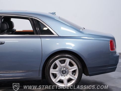 Used 2010 Rolls-Royce Ghost RWD image 21