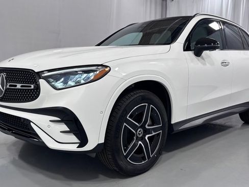 Used 2023 Mercedes-Benz GLC 300 4MATIC image 1