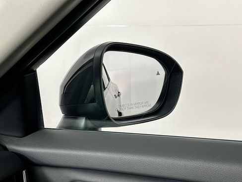 Certified 2024 Nissan Rogue Platinum image 27