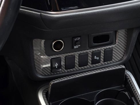 Used 2019 Mitsubishi Outlander SEL image 36