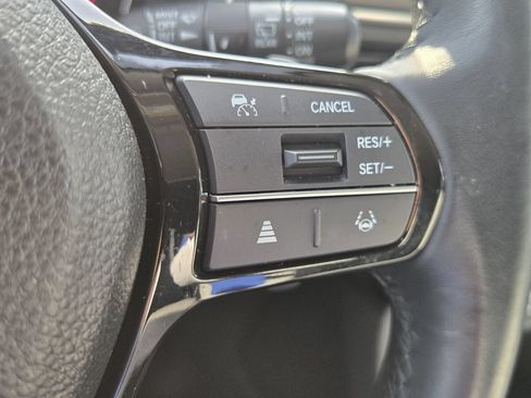 Used 2024 Honda Pilot Touring image 25