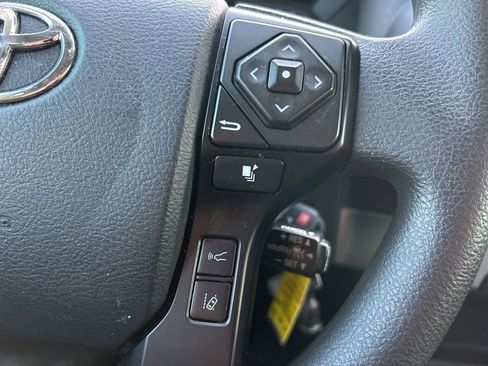Used 2019 Toyota Tacoma SR w/ SR Convenience Package image 26