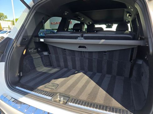 Used 2023 Mercedes-Benz GLS 450 4MATIC image 23
