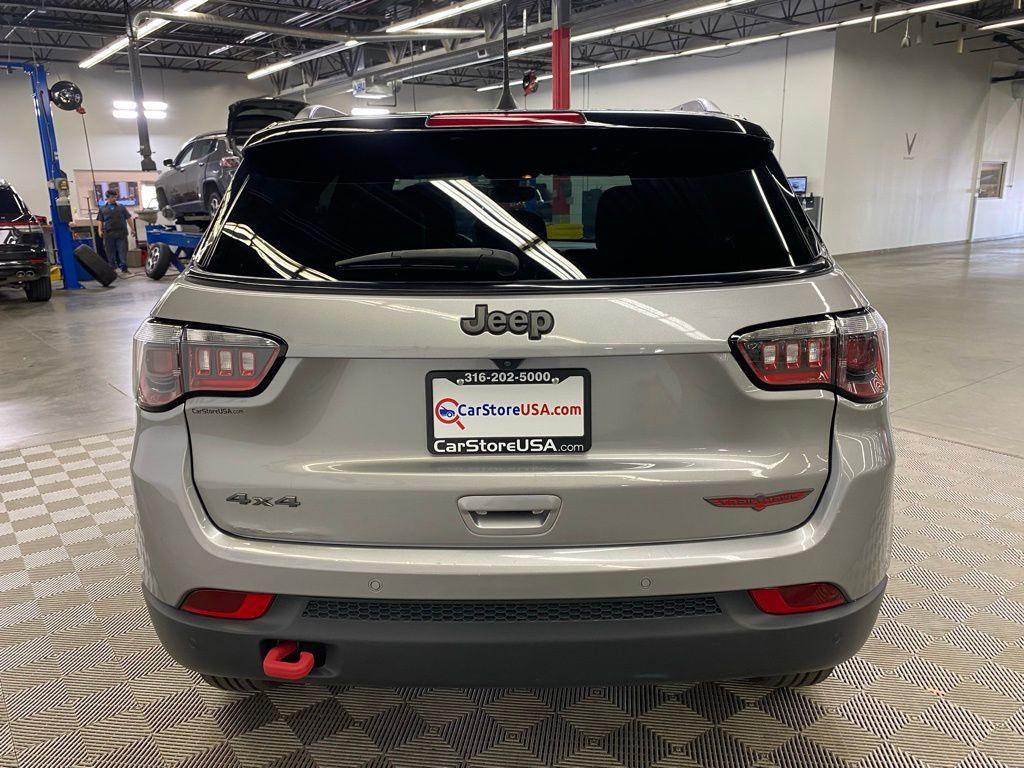 Used 2023 Jeep Compass Trailhawk AWD/4WD image 9