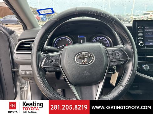 Used 2023 Toyota Camry SE FWD image 15