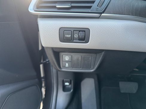 Used 2019 Honda Accord EX image 12