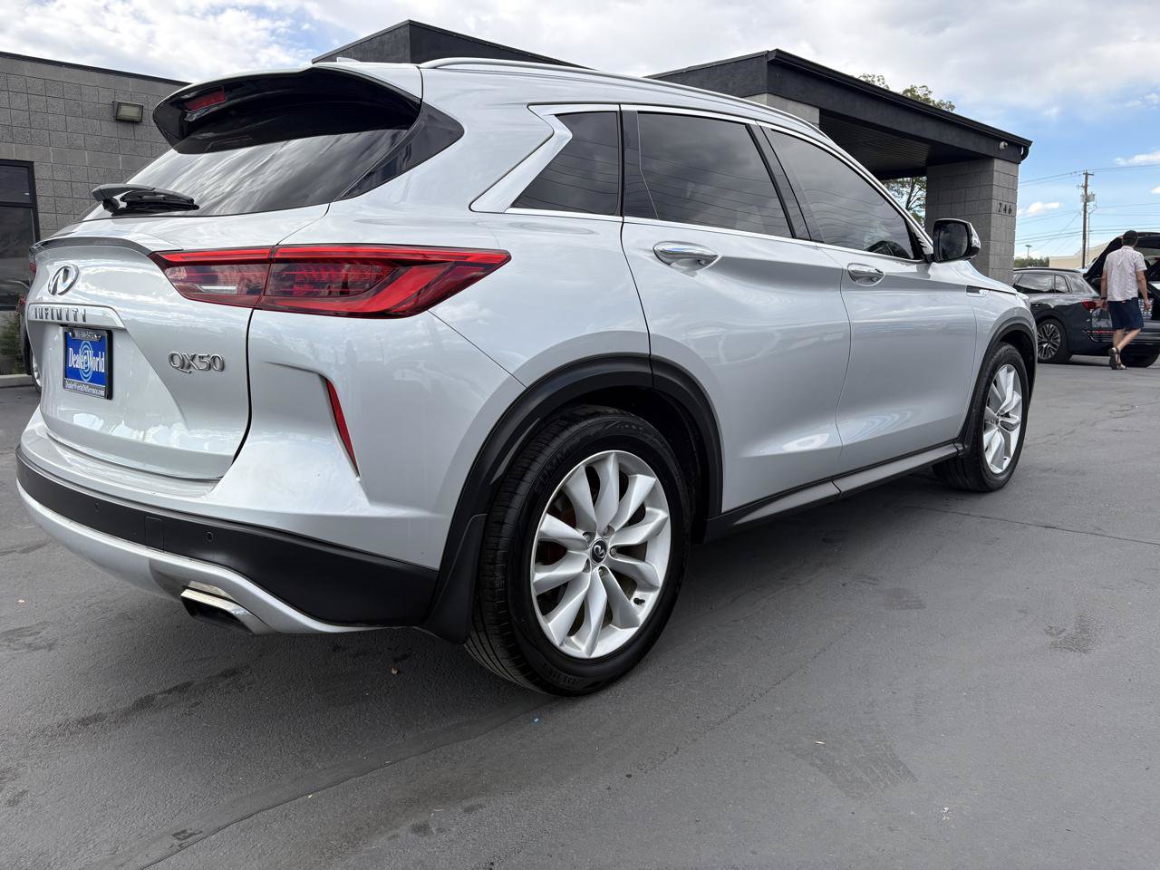 Used 2019 INFINITI QX50 Essential w/ Premium Heat Package AWD/4WD image 2