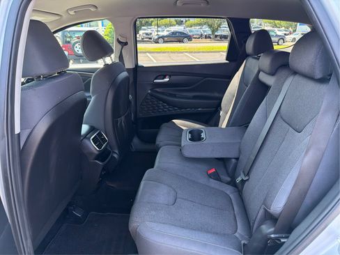 Used 2020 Hyundai Santa Fe SE AWD/4WD image 10