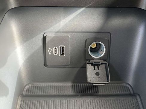 New 2026 Ford Explorer Active image 19