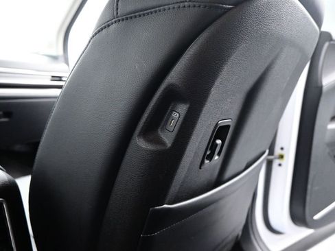 Used 2023 Kia Sportage EX image 25