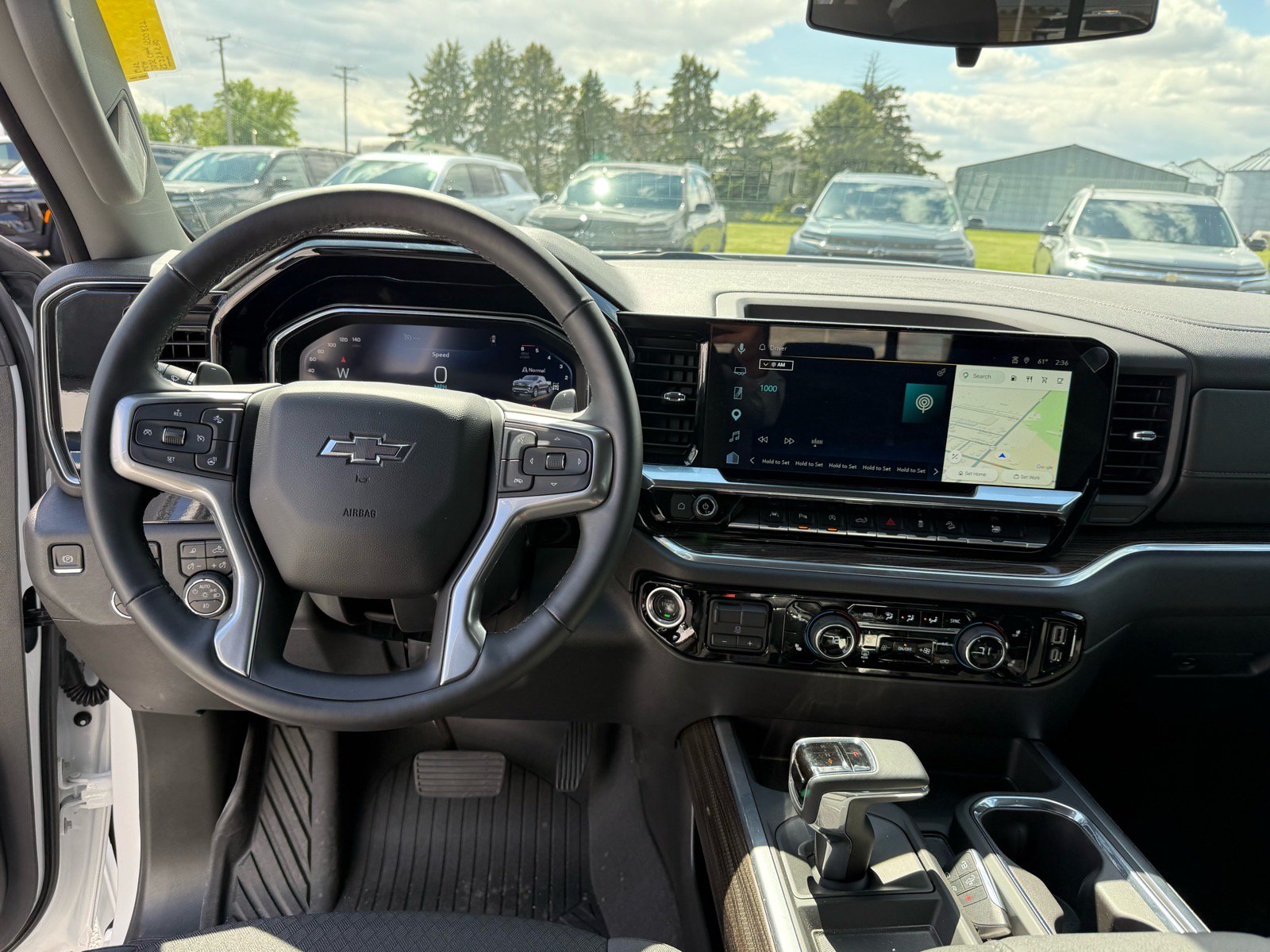 Used 2025 Chevrolet Silverado 1500 RST AWD/4WD image 15