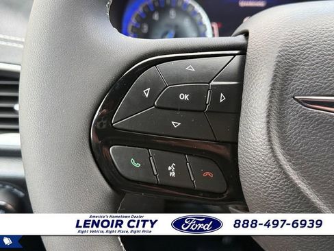 Used 2023 Chrysler Pacifica Touring-L w/ S Appearance Package image 20