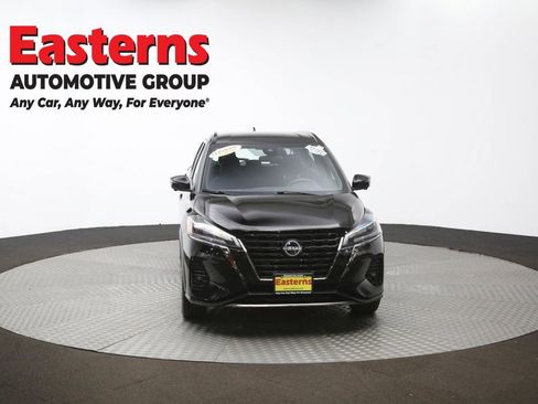 Used 2024 Nissan Kicks SR image 51