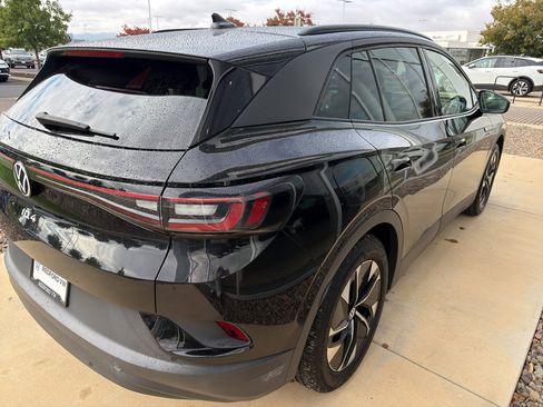 Used 2022 Volkswagen ID.4 Pro S image 5