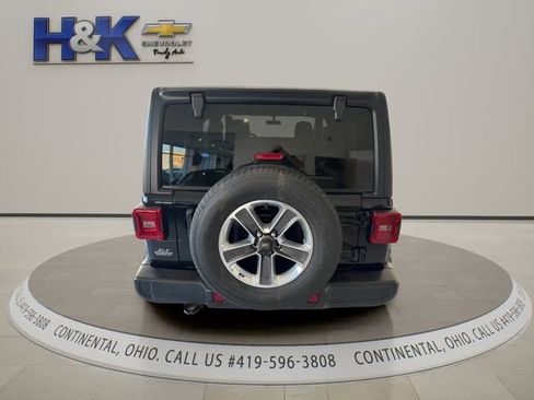 Used 2021 Jeep Wrangler Unlimited Sahara w/ Uconnect 4C Nav & Sound Group AWD/4WD image 5