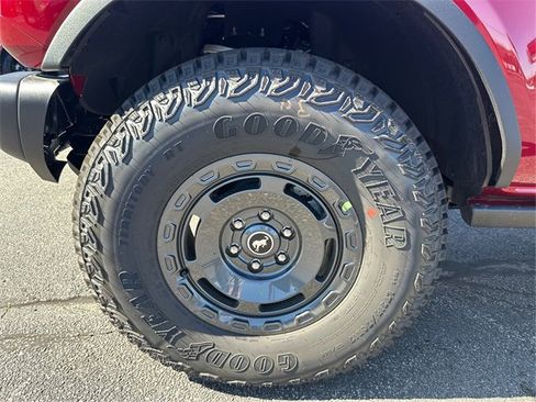 New 2025 Ford Bronco Badlands image 15