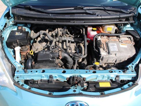 Used 2013 Toyota Prius C Two FWD image 23