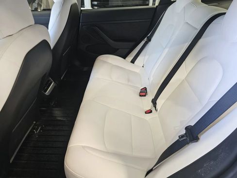 Used 2021 Tesla Model 3 Standard Range Plus RWD image 12