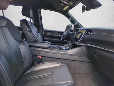 Used 2022 Jeep Wagoneer Series I image 25