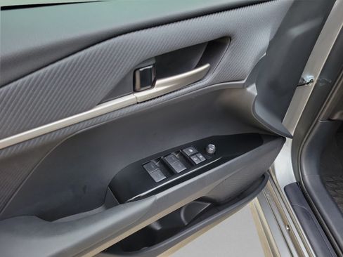 Certified 2025 Toyota Camry SE FWD image 7