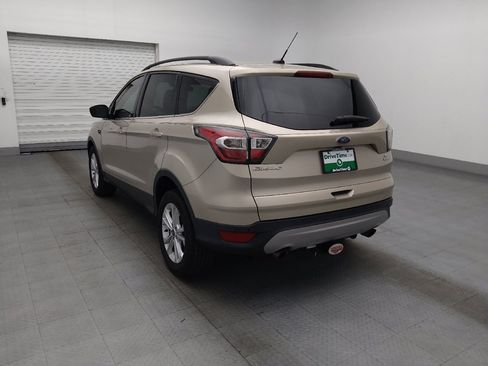 Used 2017 Ford Escape SE w/ Equipment Group 201A FWD image 5