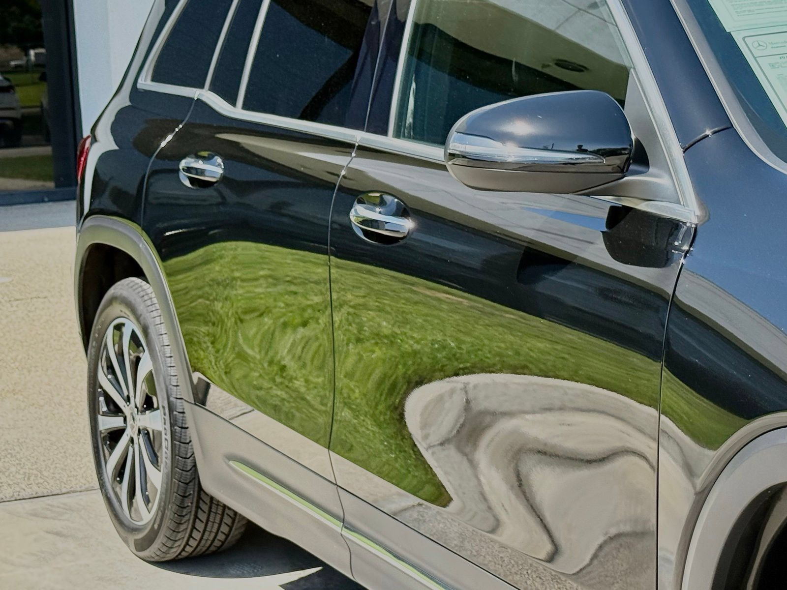 Used 2023 Mercedes-Benz GLB 250 image 9
