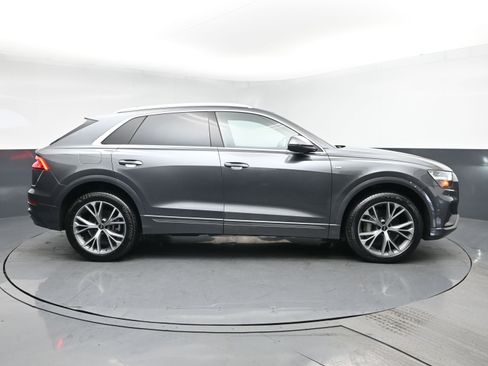 Used 2021 Audi Q8 Premium Plus w/ Premium Plus Package image 3