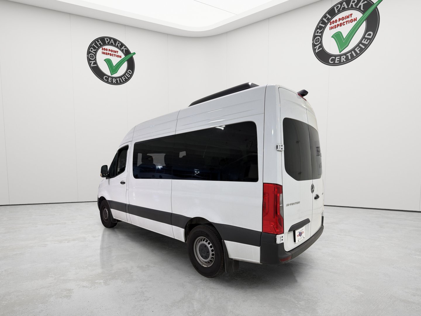 Used 2025 Mercedes-Benz Sprinter 2500 image 3