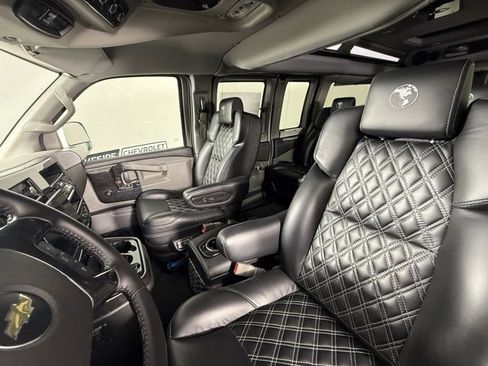 New 2024 Chevrolet Express 2500 Extended image 30