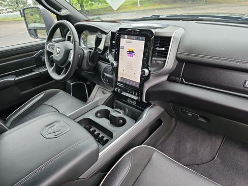 Used 2025 RAM 2500 Laramie AWD/4WD image 14