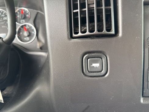 Used 2024 Chevrolet Express 2500 Work Van w/ Driver Convenience Package image 33